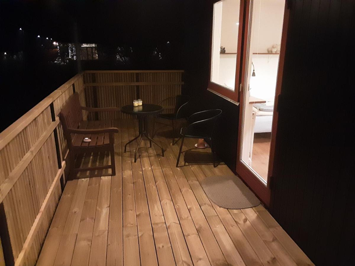 Bed and Breakfast Tjornely Ostervra Екстер'єр фото